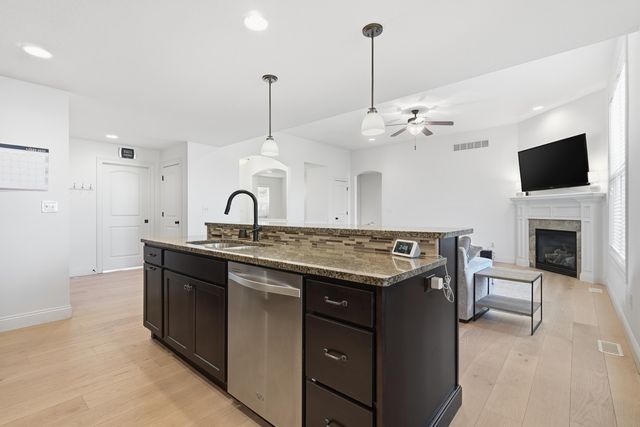 4411 MAXWELL LN, Columbia, MO 65203