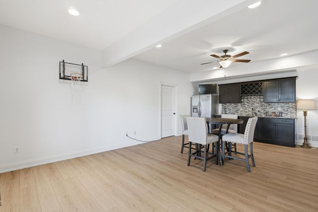 4411 MAXWELL LN, Columbia, MO 65203