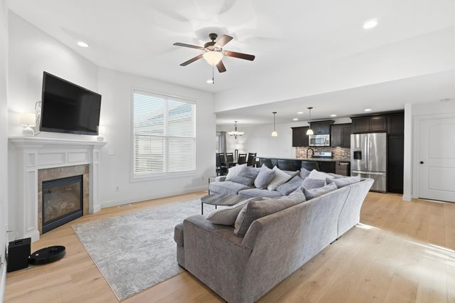 4411 MAXWELL LN, Columbia, MO 65203