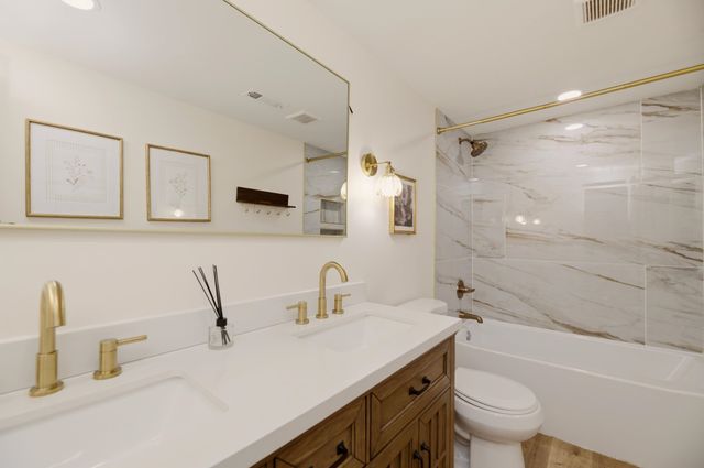1832 S Bonn, Wichita, KS 67213