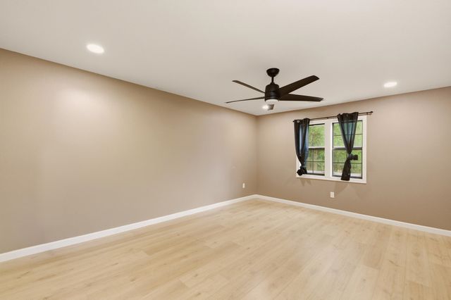 1832 S Bonn, Wichita, KS 67213