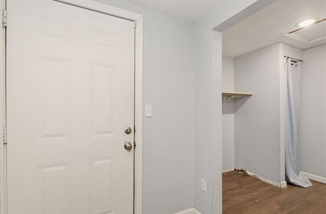 1832 S Bonn, Wichita, KS 67213