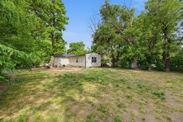 1832 S Bonn, Wichita, KS 67213