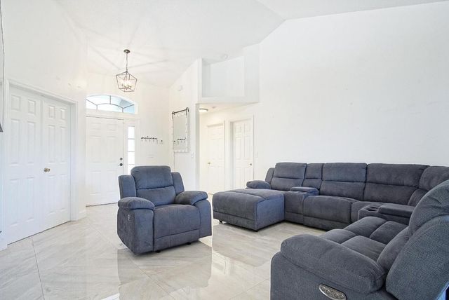 2619 SW Fair Isle Road, Port St. Lucie, Port St Lucie, FL 34987