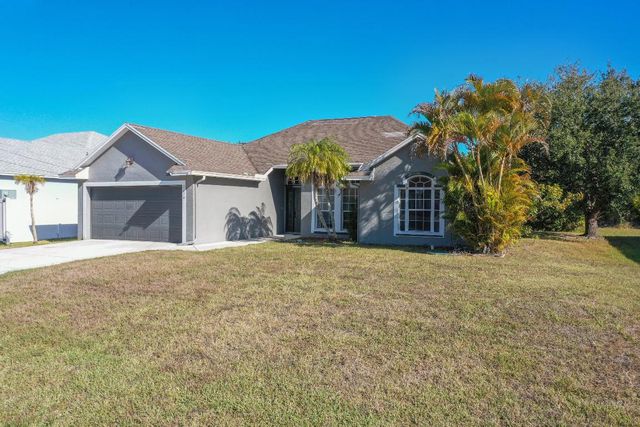 2619 SW Fair Isle Road, Port St. Lucie, Port St Lucie, FL 34987