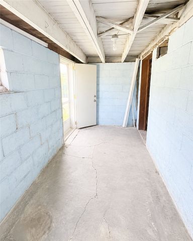 416 Grant St, Centerville, PA 15358