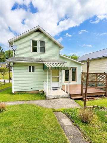 416 Grant St, Centerville, PA 15358