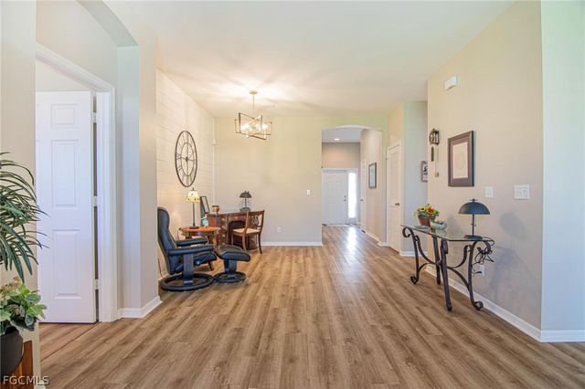 2527 Blackburn CIR, Cape Coral, FL 33991