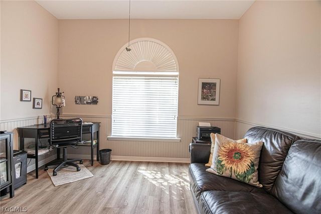 2527 Blackburn CIR, Cape Coral, FL 33991