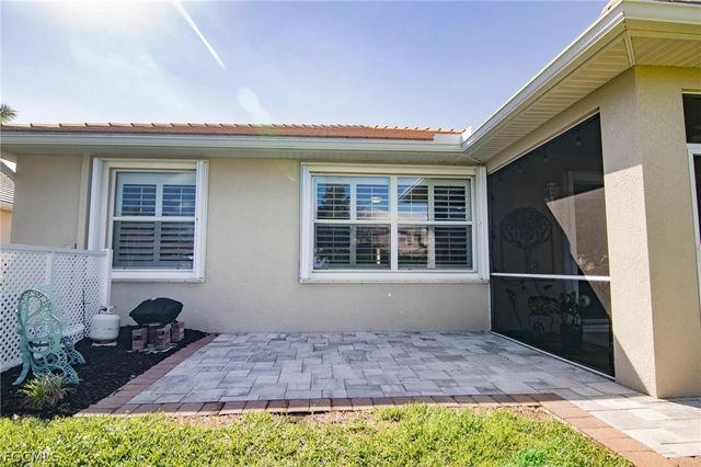 2527 Blackburn CIR, Cape Coral, FL 33991