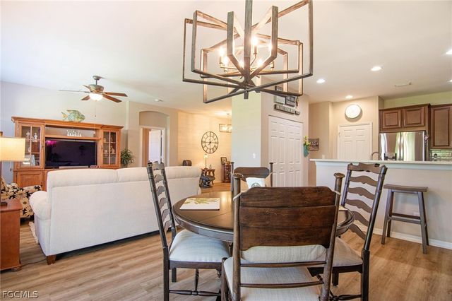 2527 Blackburn CIR, Cape Coral, FL 33991