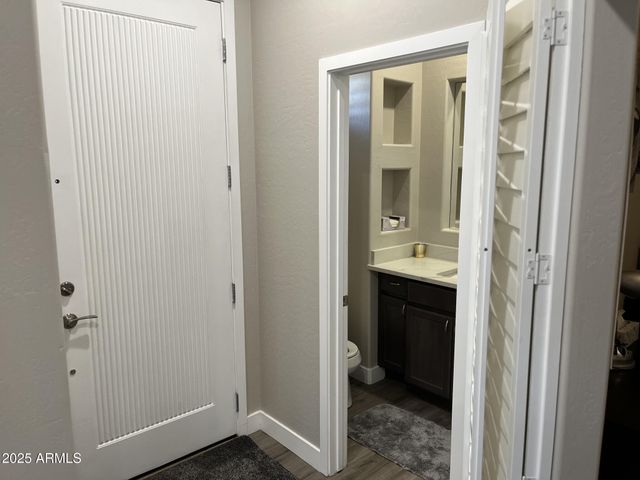 7445 E EAGLE CREST Drive 1064, Mesa, AZ 85207