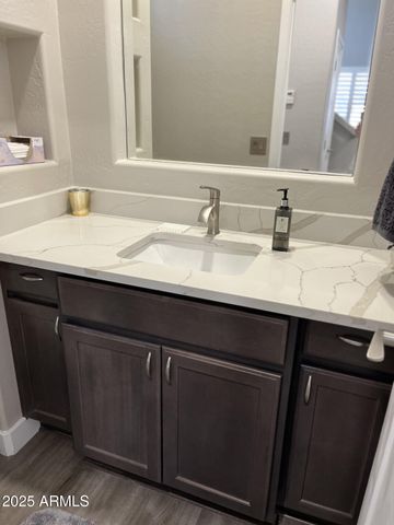 7445 E EAGLE CREST Drive 1064, Mesa, AZ 85207