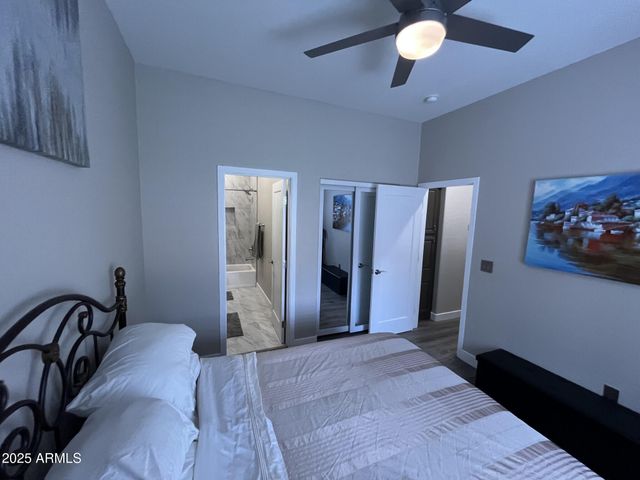 7445 E EAGLE CREST Drive 1064, Mesa, AZ 85207