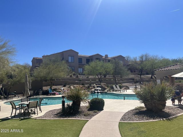 7445 E EAGLE CREST Drive 1064, Mesa, AZ 85207