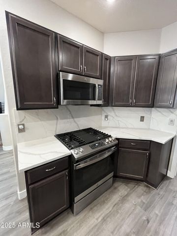 7445 E EAGLE CREST Drive 1064, Mesa, AZ 85207