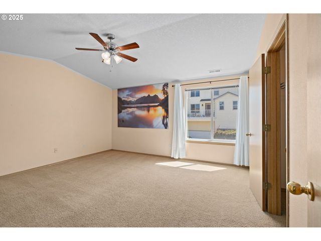 1414 BRANDT Rd B17, Vancouver, WA 98661