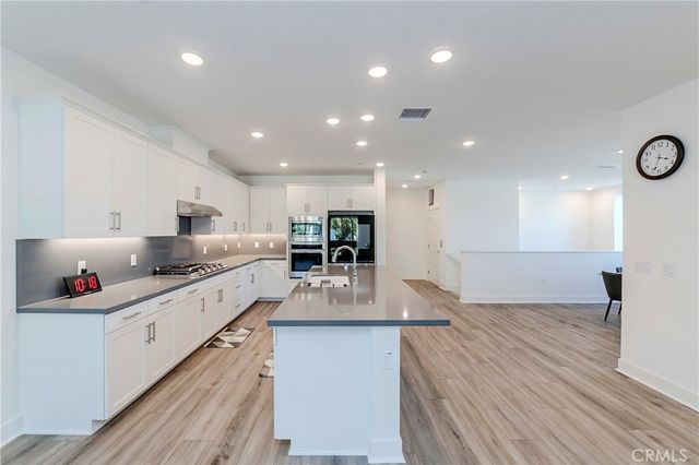 5000 Clementine Lane, Cypress, CA 90630