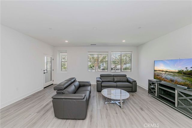 5000 Clementine Lane, Cypress, CA 90630