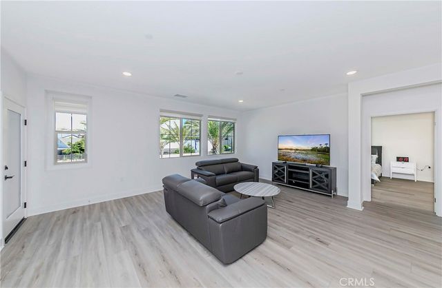 5000 Clementine Lane, Cypress, CA 90630