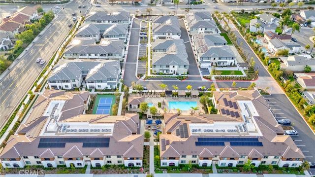 5000 Clementine Lane, Cypress, CA 90630