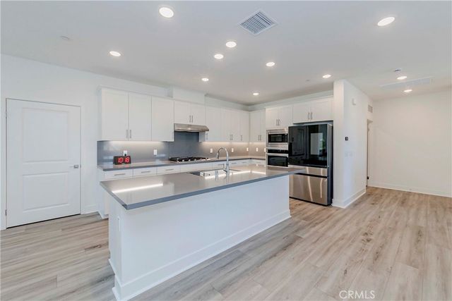 5000 Clementine Lane, Cypress, CA 90630