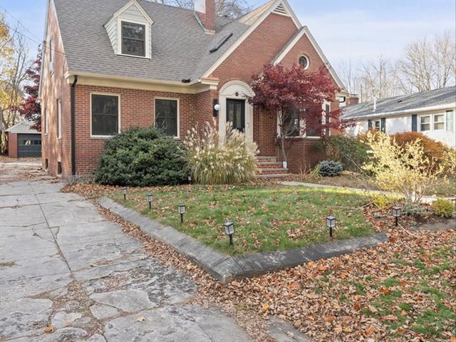 642 Pleasant Valley Parkway, Providence, RI 02908