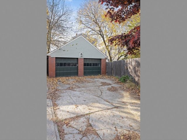 642 Pleasant Valley Parkway, Providence, RI 02908