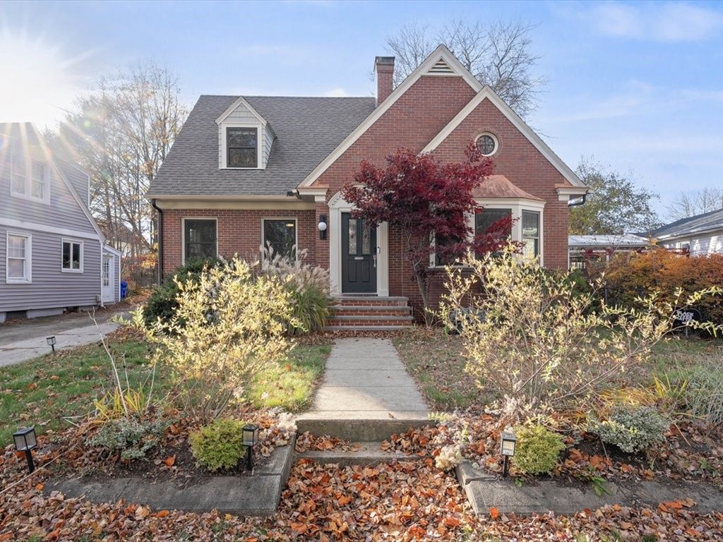 642 Pleasant Valley Parkway, Providence, RI 02908