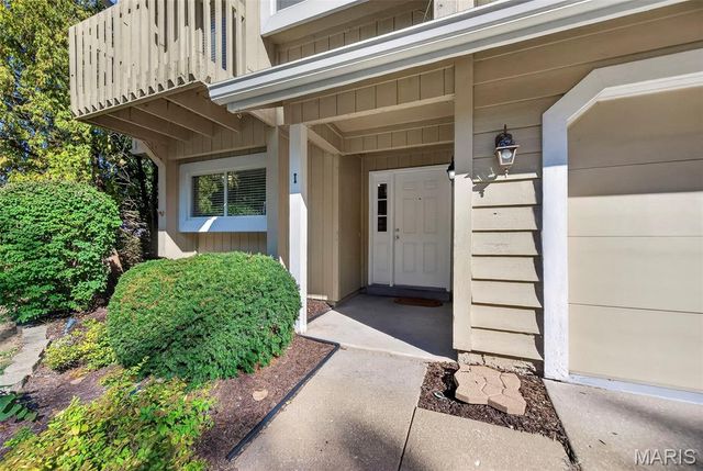 1 Rue De Paix 6, Lake St Louis, MO 63367
