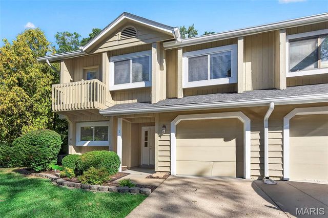 1 Rue De Paix 6, Lake St Louis, MO 63367