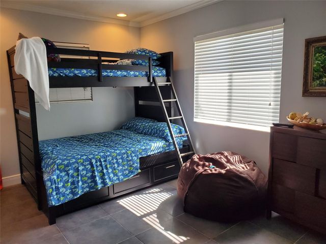 135 PEACE AVENUE, Tavernier, FL 33070