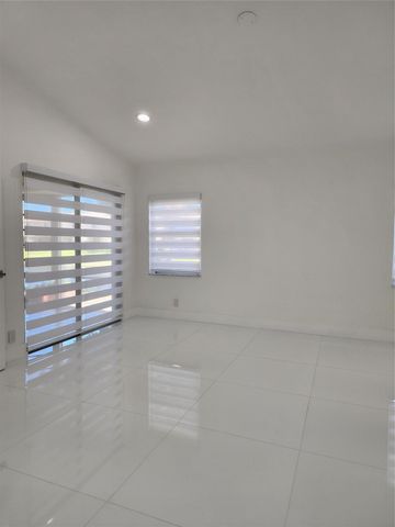 9020 NW 60TH Street, Tamarac, FL 33321