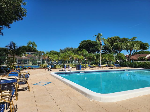 9020 NW 60TH Street, Tamarac, FL 33321