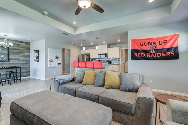 8801 15th Street, Lubbock, TX 79416