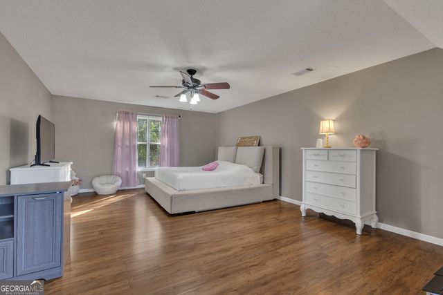 270 Sturgess Run, Sharpsburg, GA 30277