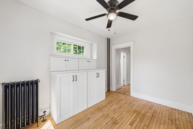 87 Malden St, Worcester, MA 01606