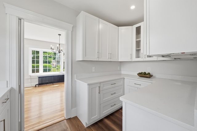 87 Malden St, Worcester, MA 01606