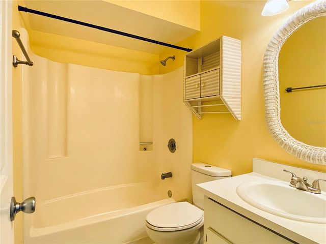 64 WINDTREE LANE 203, Winter Garden, FL 34787