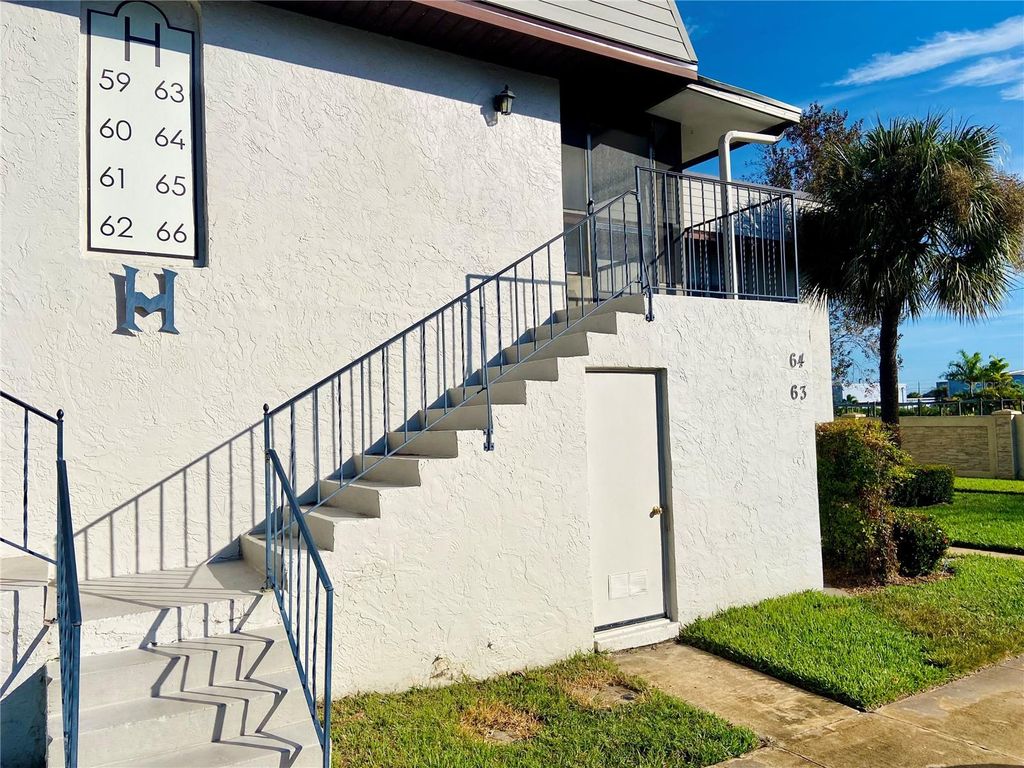 64 WINDTREE LANE 203, Winter Garden, FL 34787