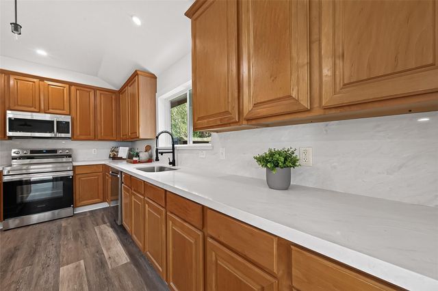 5535 Gable Meadows Drive, Sugar Land, TX 77479
