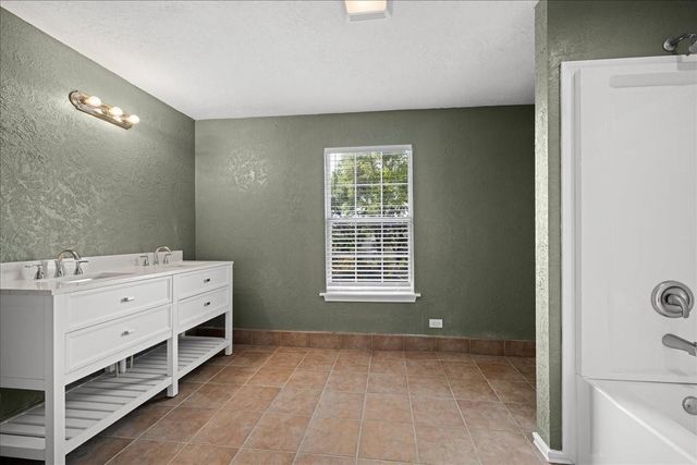 103 Emile Street, Brenham, TX 77833