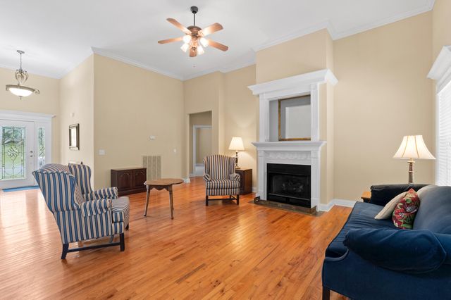 7728 Prince Drive, Ooltewah, TN 37363