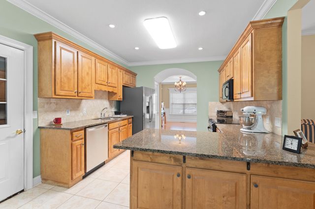7728 Prince Drive, Ooltewah, TN 37363