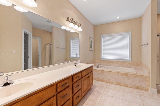 7728 Prince Drive, Ooltewah, TN 37363