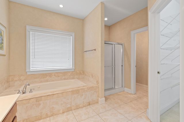 7728 Prince Drive, Ooltewah, TN 37363
