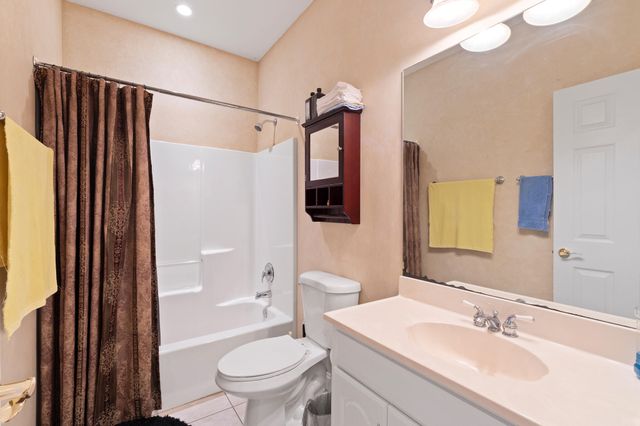 7728 Prince Drive, Ooltewah, TN 37363