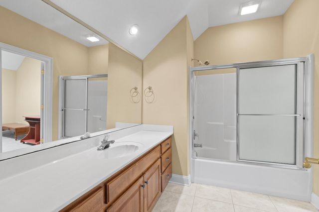 7728 Prince Drive, Ooltewah, TN 37363