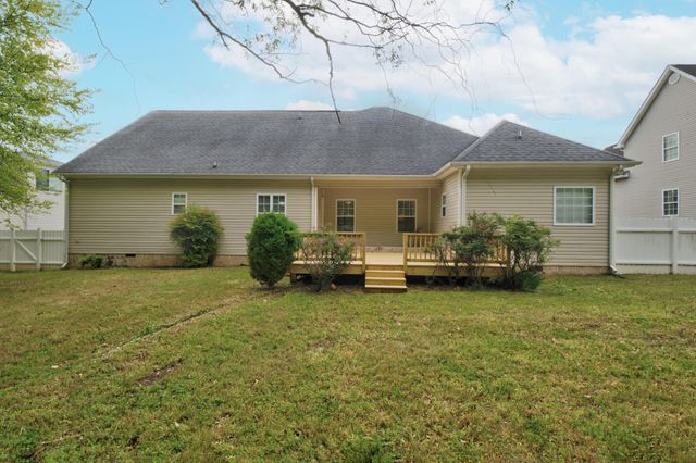 7728 Prince Drive, Ooltewah, TN 37363