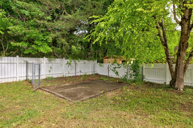 7728 Prince Drive, Ooltewah, TN 37363